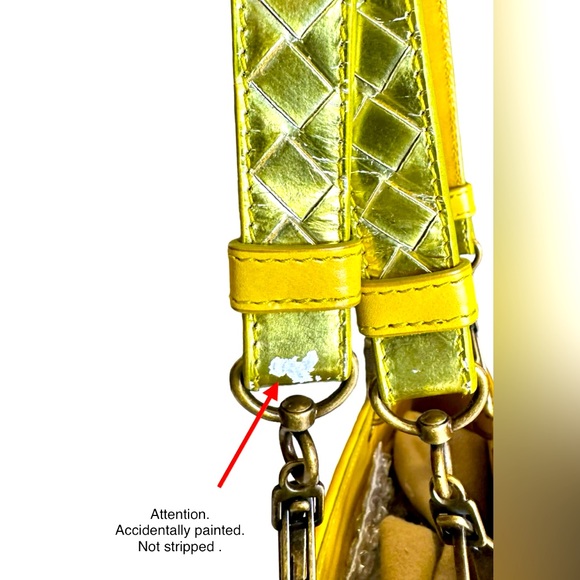 118 Preloved Bottega Veneta Matallic Tote ($ Marked Down 2/11/25) - Picture 4 of 10